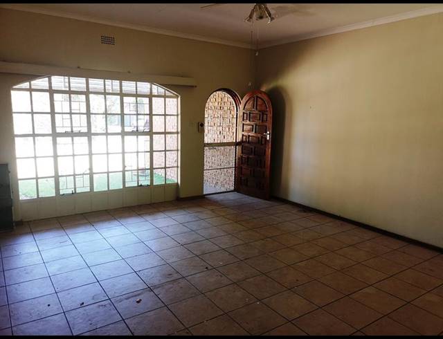 2 BEDROOM HOUSE FOR SALE IN MODIMOLLE
